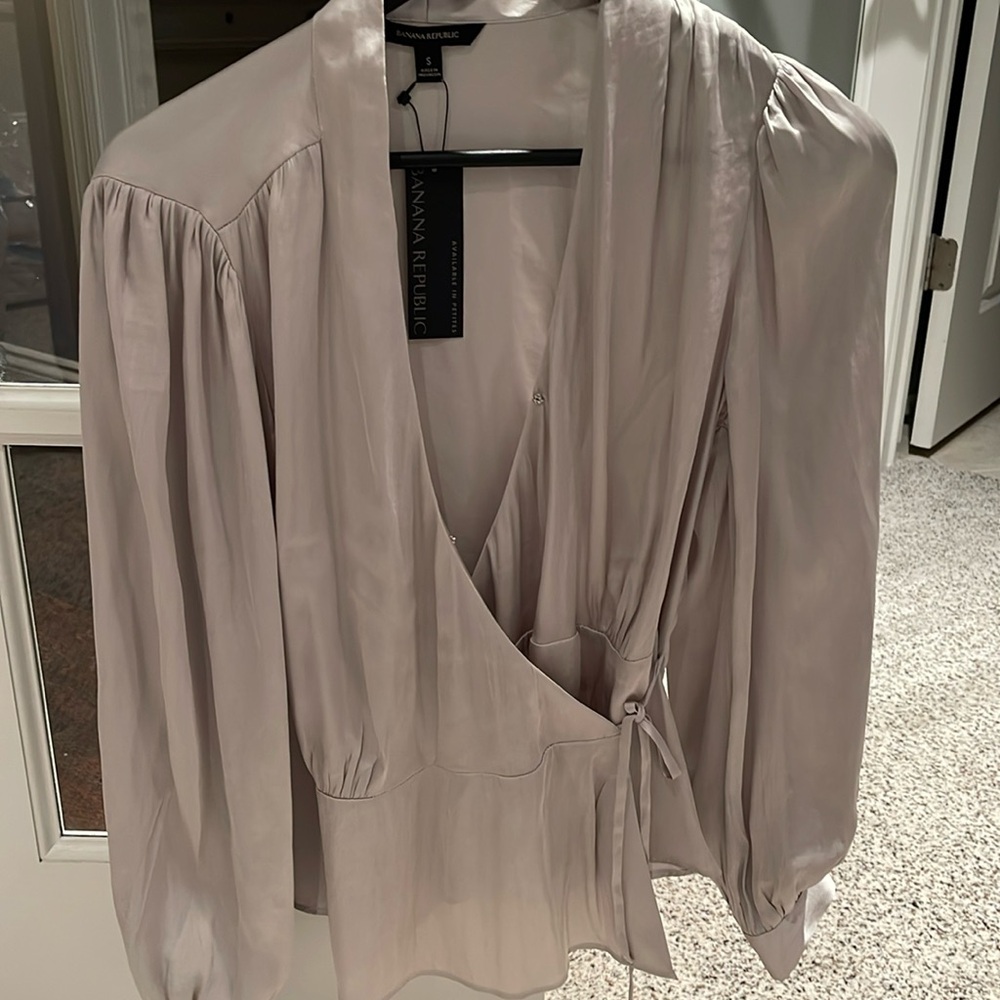 NWT- Banana Republic wrap around blouse Size S